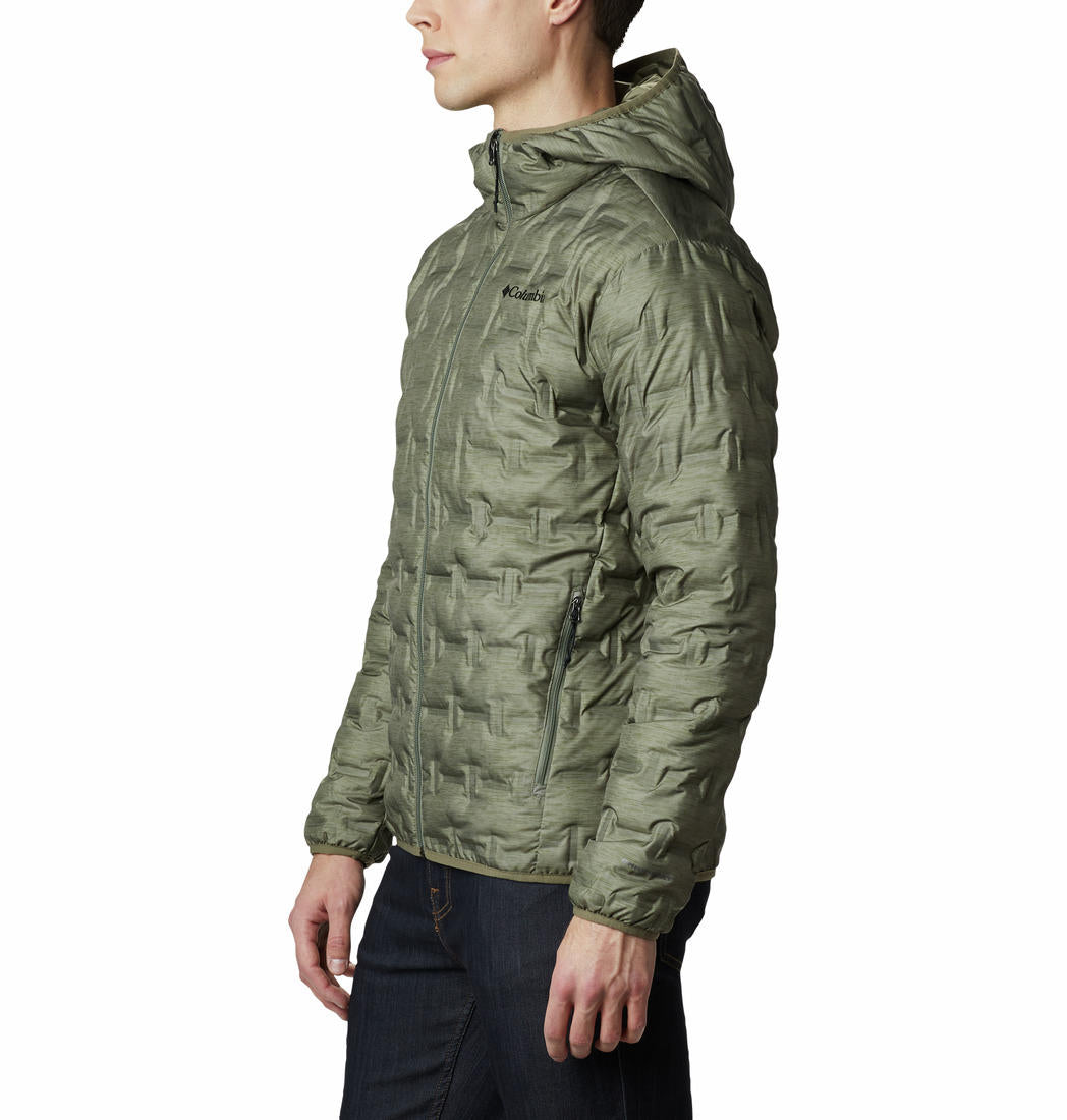 A Men Wearing Columbia Men Green Delta Ridge Down Hooded Jacket