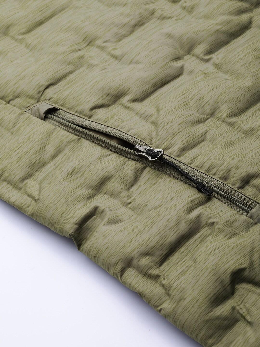 A Men Wearing Columbia Men Green Delta Ridge Down Hooded Jacket