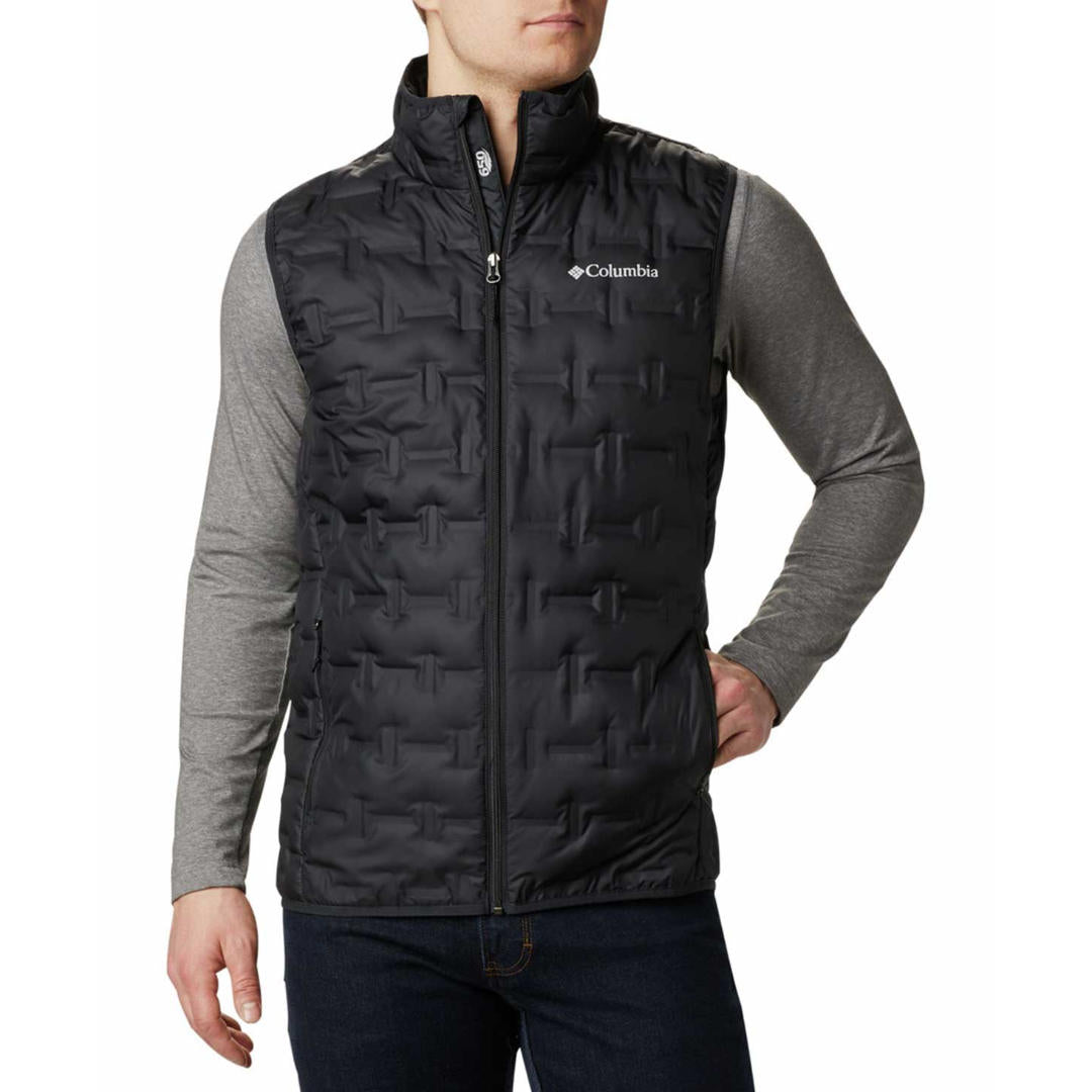 A Men Wearing Columbia Men Black Delta Ridge Down Vest