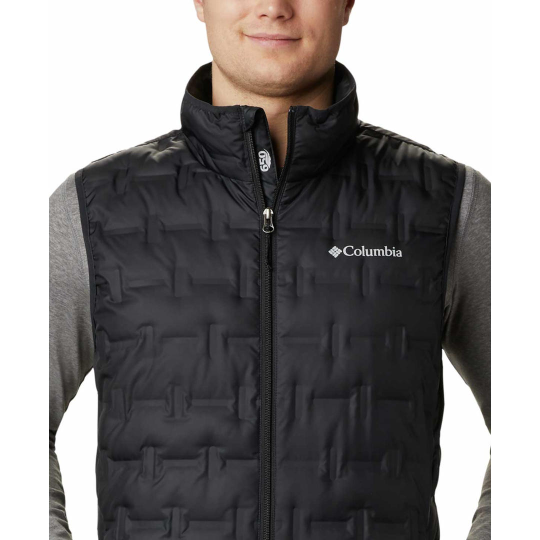 A Men Wearing Columbia Men Black Delta Ridge Down Vest