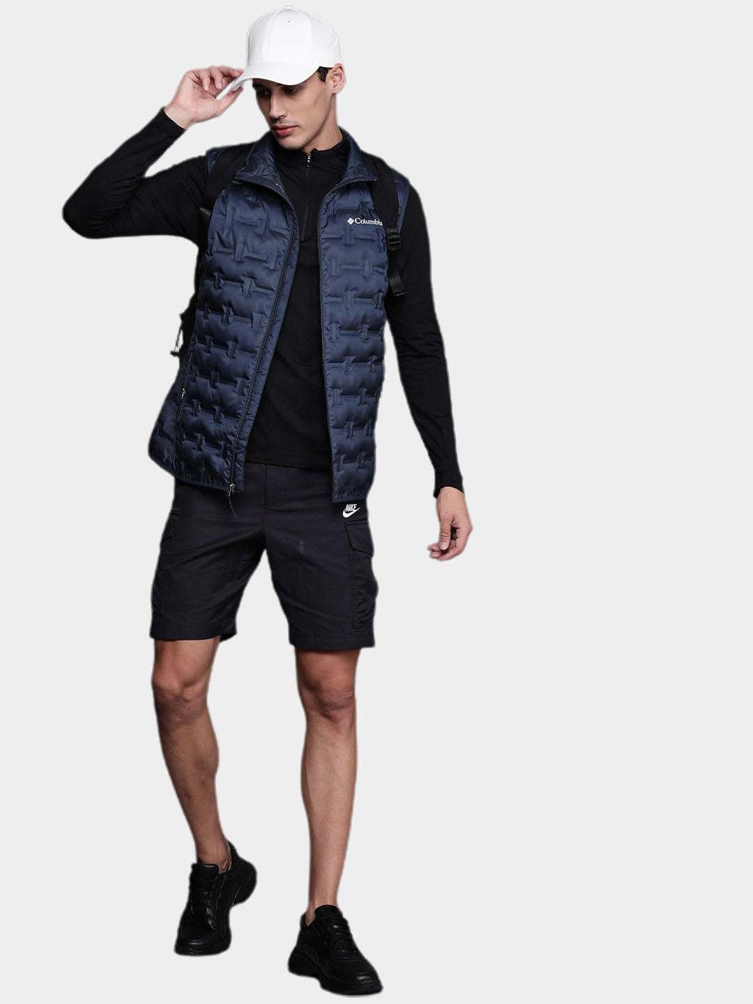 A Men Wearing Columbia Men Blue Delta Ridge Down Vest