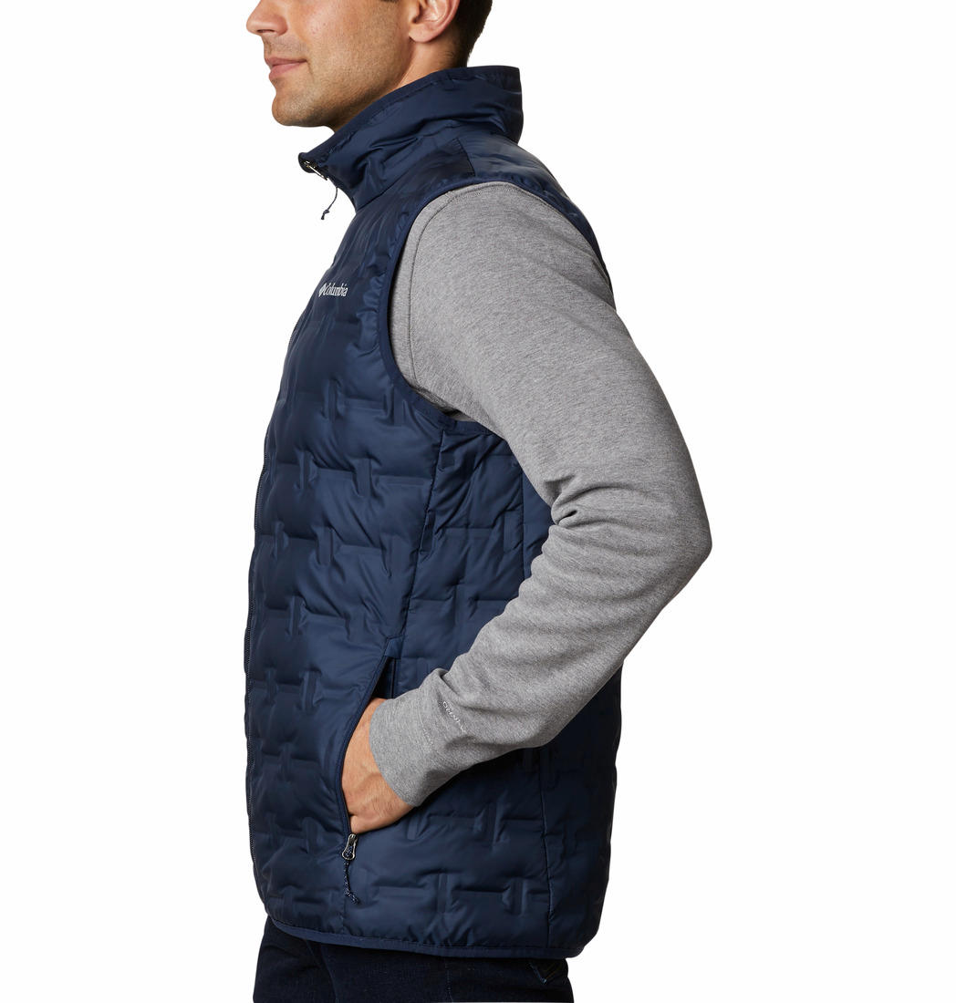 A Men Wearing Columbia Men Blue Delta Ridge Down Vest