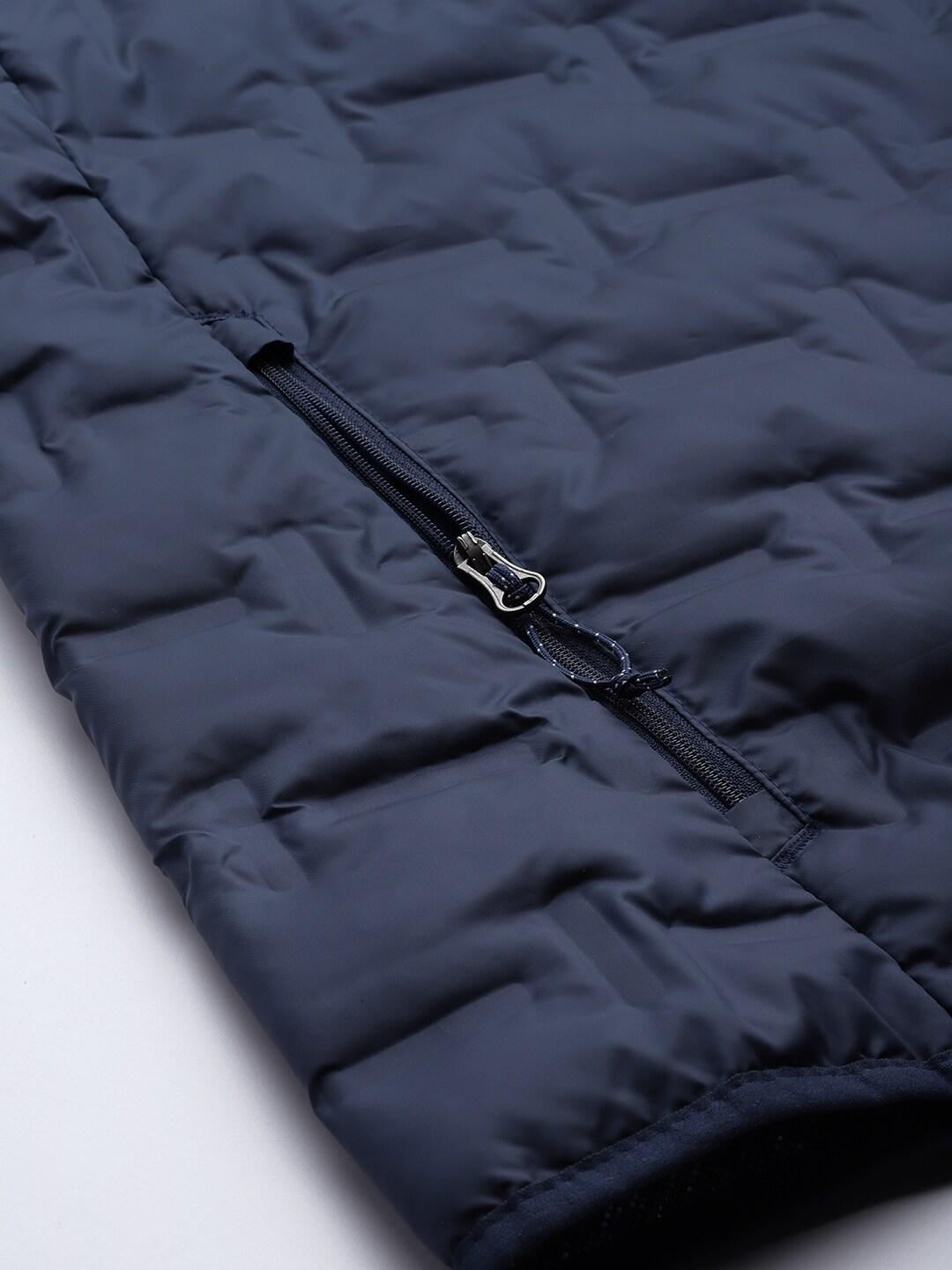 A Men Wearing Columbia Men Blue Delta Ridge Down Vest