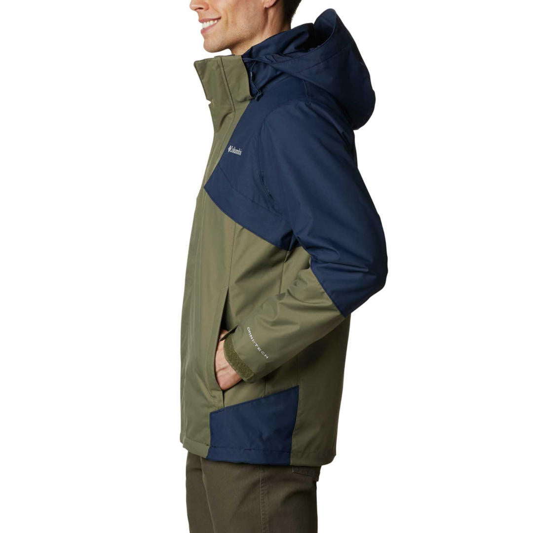 A Men Wearing Columbia Men Green Bugaboo II Fleece Interchange Jacket
