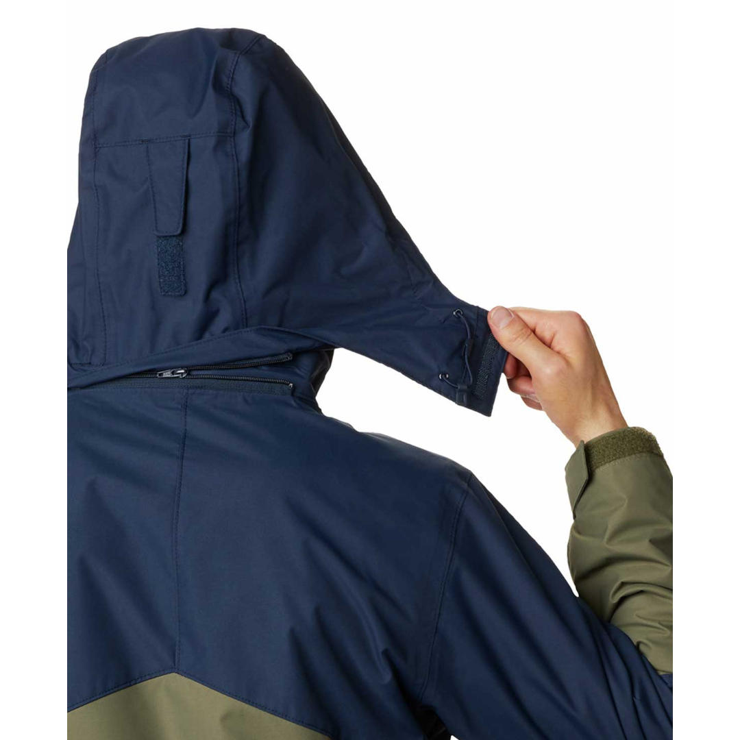 A Men Wearing Columbia Men Green Bugaboo II Fleece Interchange Jacket