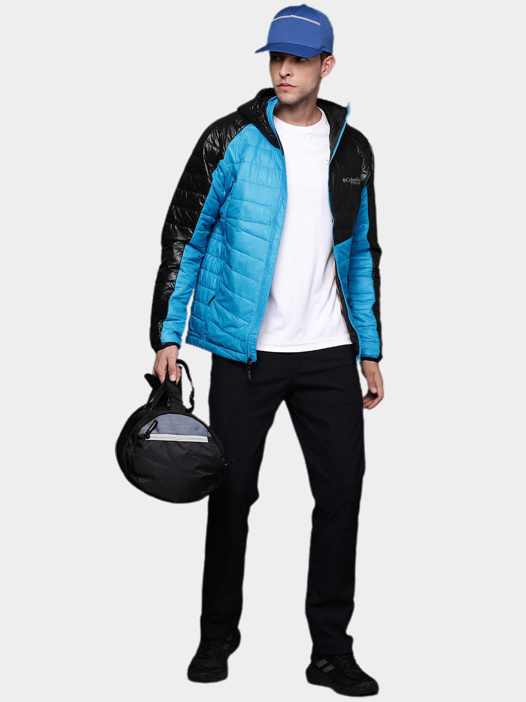 A Men Wearing Columbia Men Blue Platinum Peak Hooded Jacket