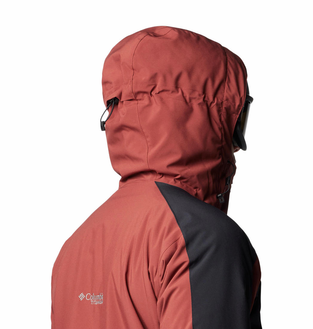 A Men Wearing Columbia Men Red Highland Summit II Jacket