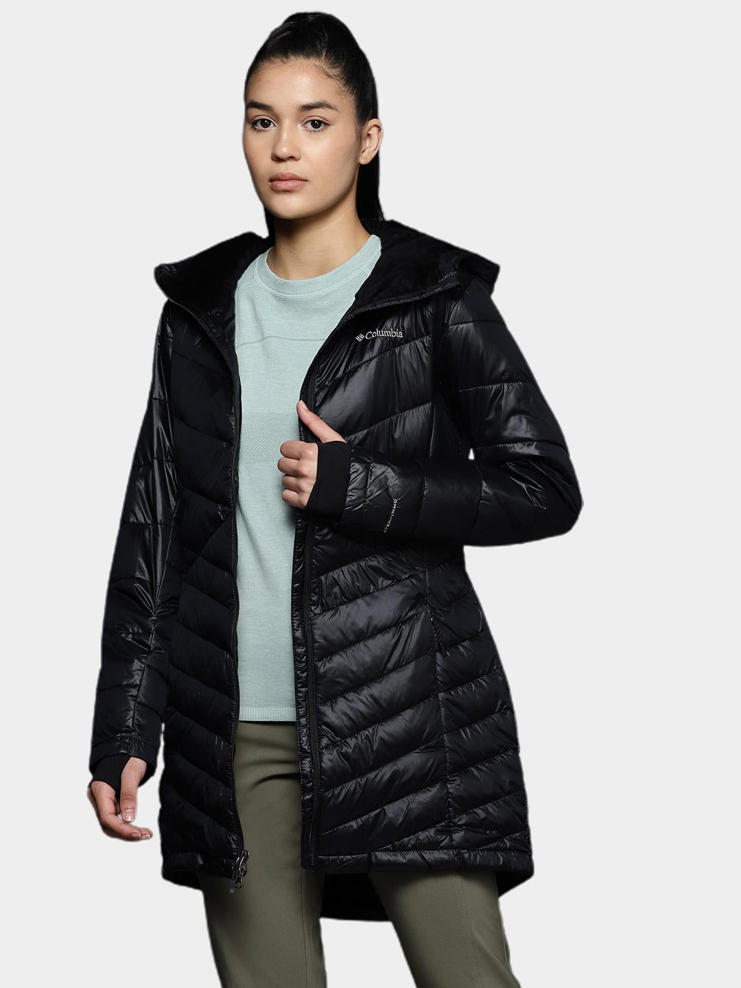 A Women Wearing Columbia Women Black Joy Peak Mid Jacket