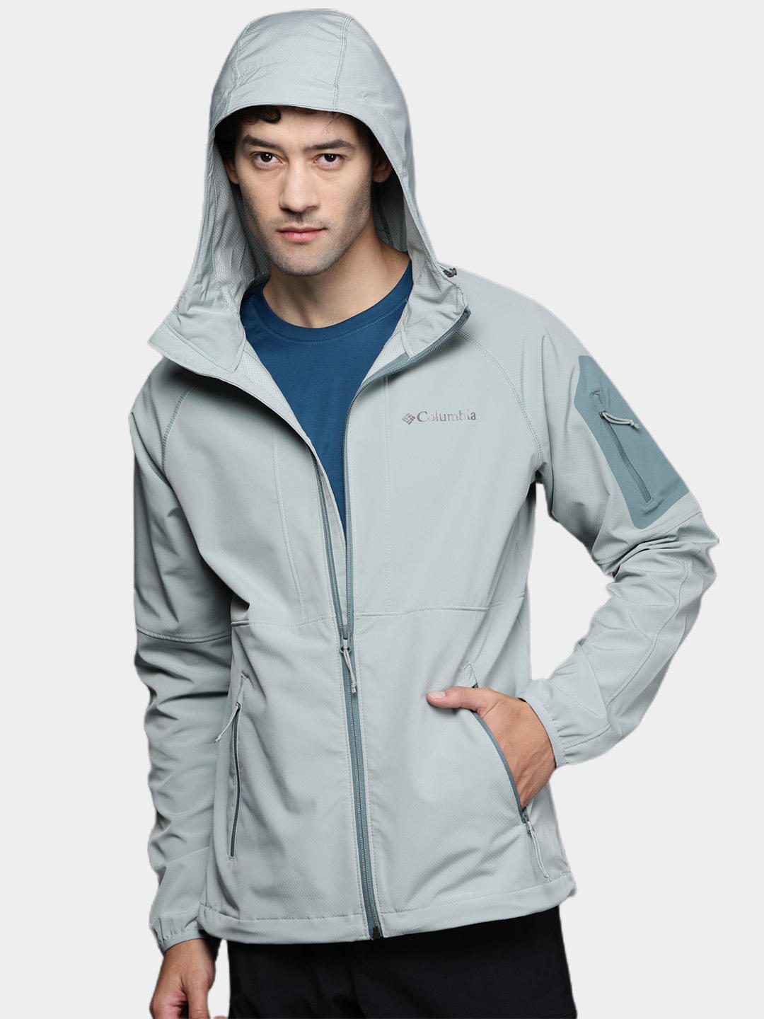 A Men Wearing Columbia Men Green Tall Heights Hooded Softshell