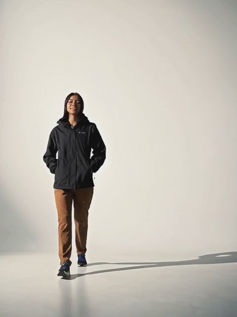 A Women Wearing Columbia Women Black Bugaboo III Fleece Interchange Jacket